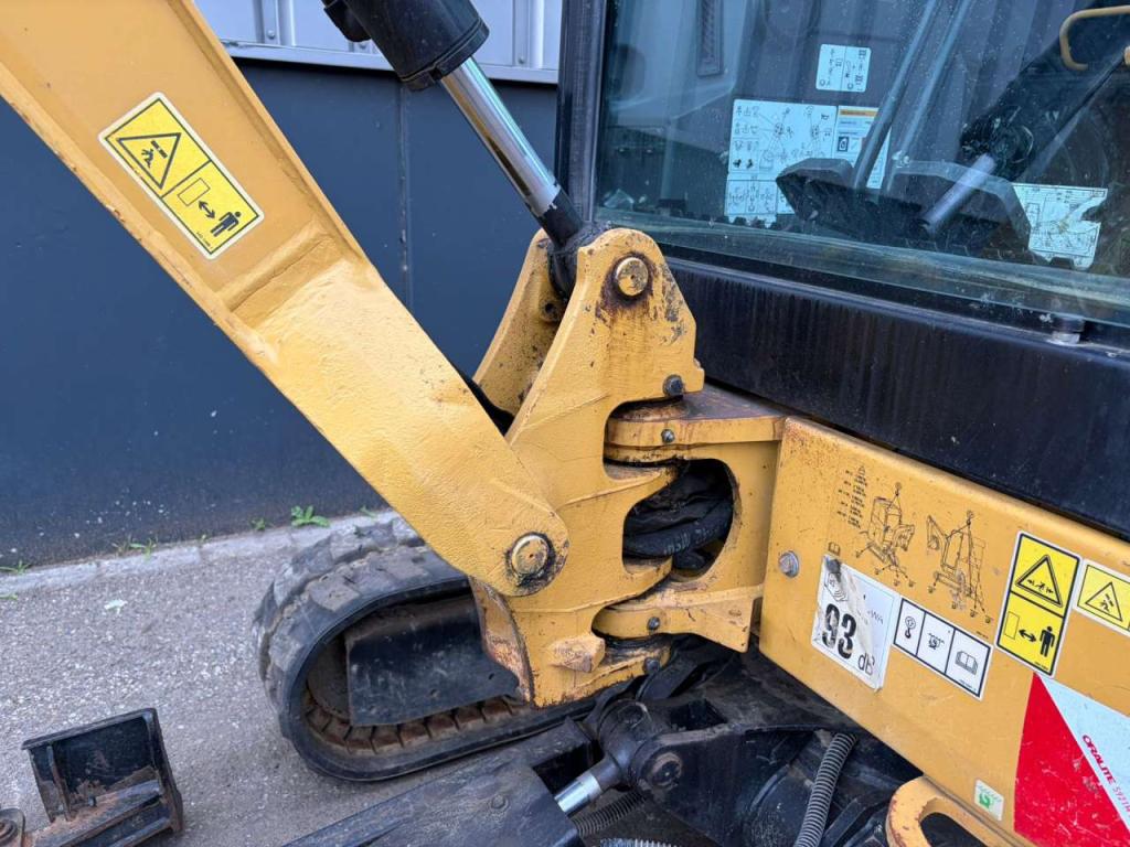 Caterpillar 301.8-05 Photo 17