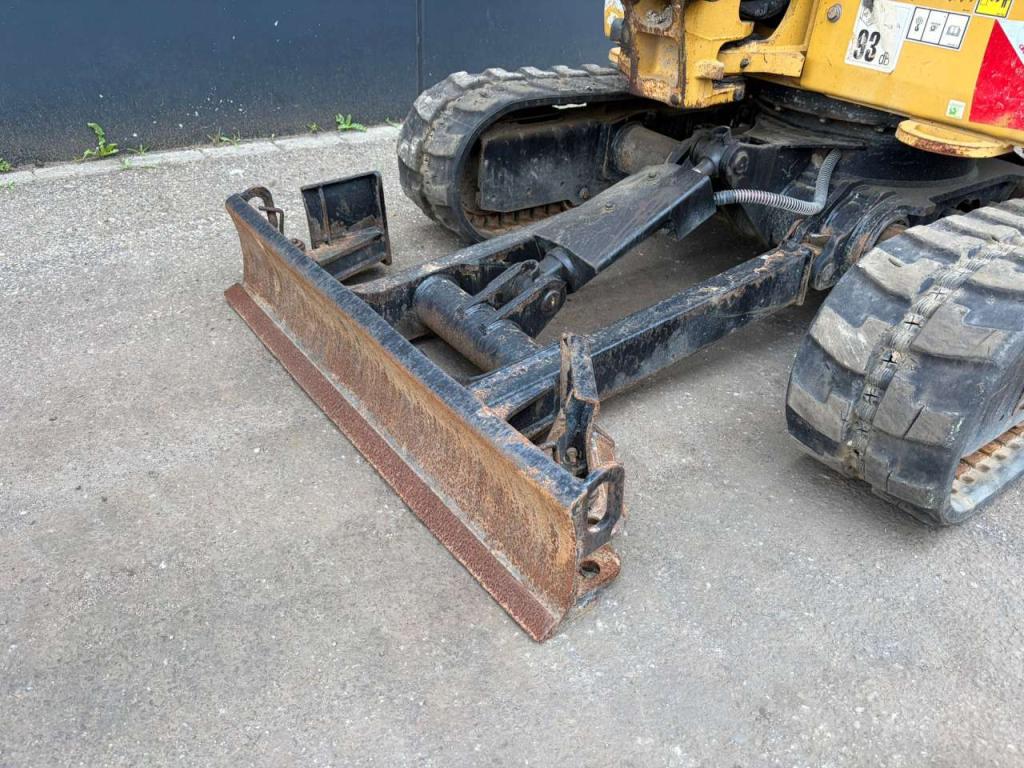 Caterpillar 301.8-05 Photo 18