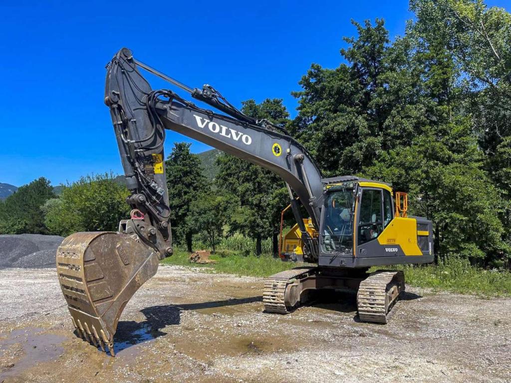 Volvo EC220ENL Photo 1