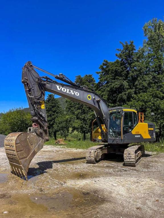 Volvo EC220ENL Photo 2