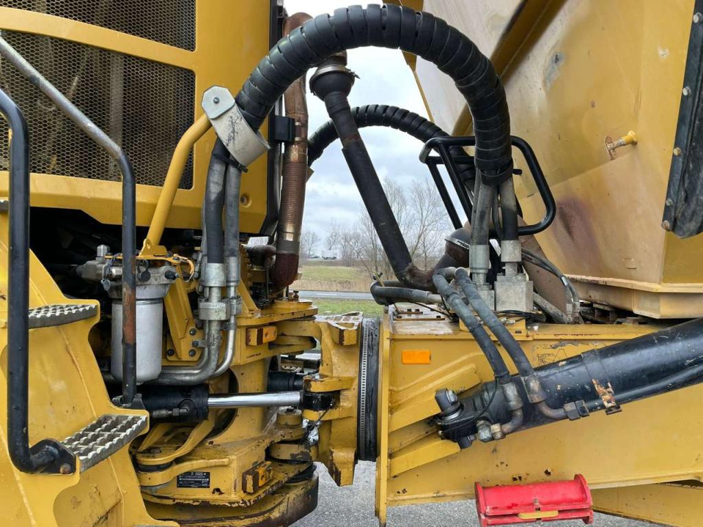 Caterpillar 745 04A Photo 22