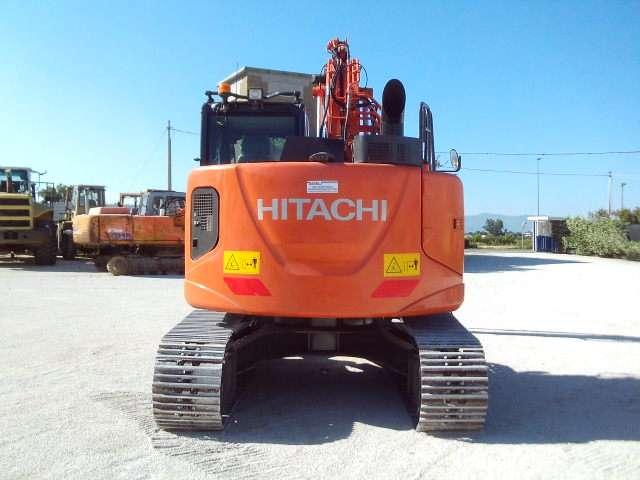 Hitachi ZX135US-6 Photo 11