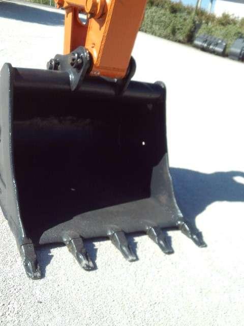 Hitachi ZX135US-6 Photo 12