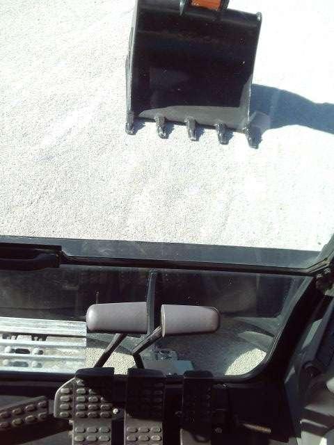 Hitachi ZX135US-6 Photo 20