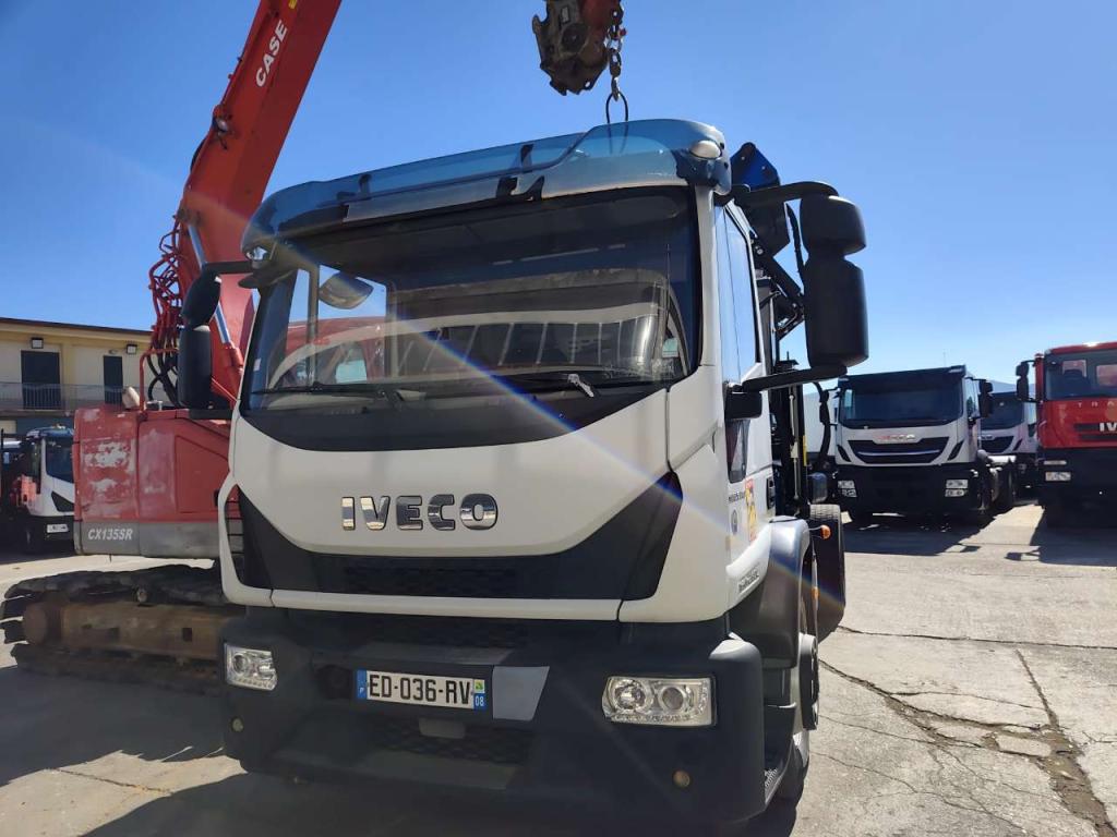 Iveco EUROCARGO CUBE 190-280L Photo 12