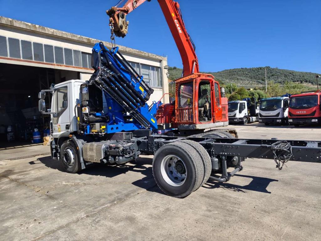Iveco EUROCARGO CUBE 190-280L Photo 18