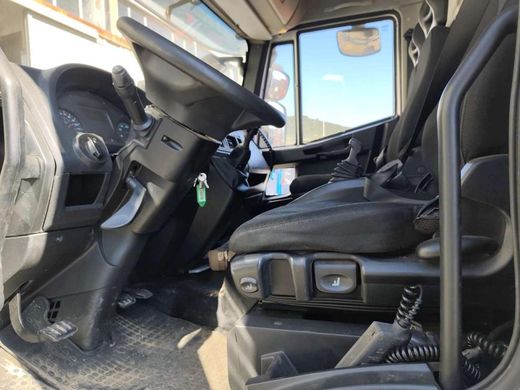 Iveco EUROCARGO CUBE 190-280L Photo 3