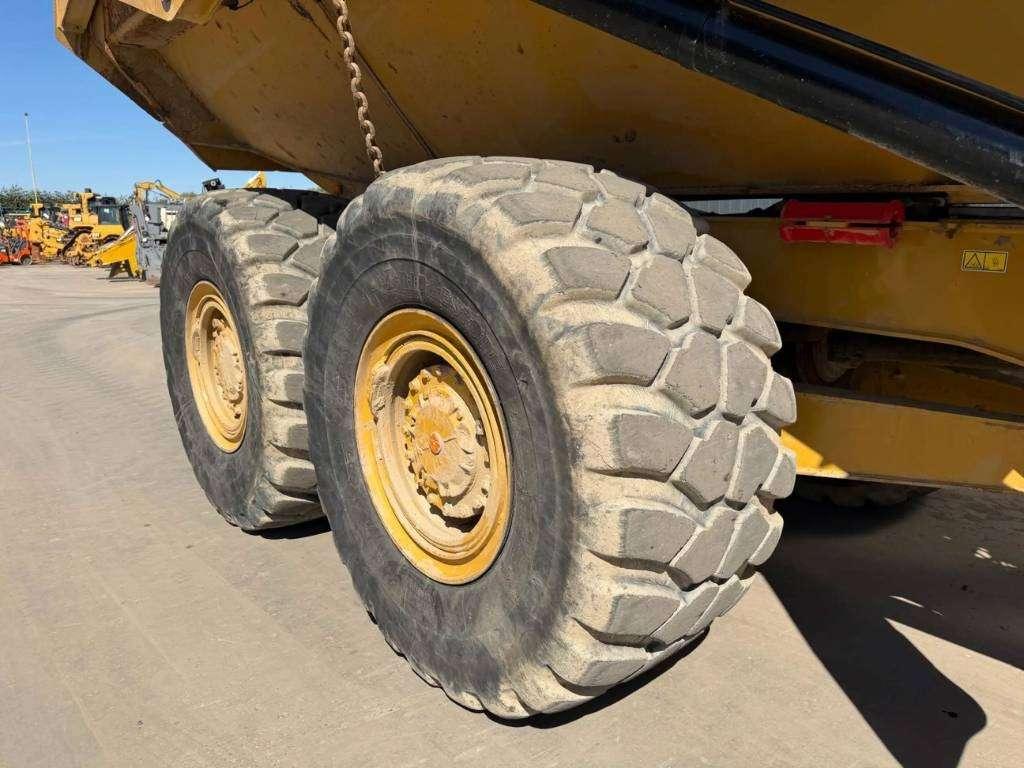 Caterpillar 735 04A Photo 10