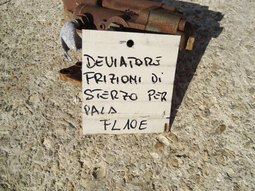 Déviateur d’embrayages de direction pour Fiat Allis FL10E Photo 4