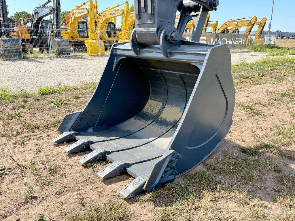 Hyundai R340L Smart - New / Unused / Hammer Lines Photo 17