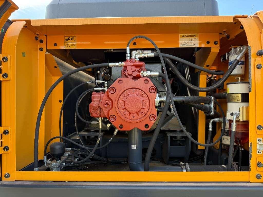 Hyundai R340L Smart - New / Unused / Hammer Lines Photo 25