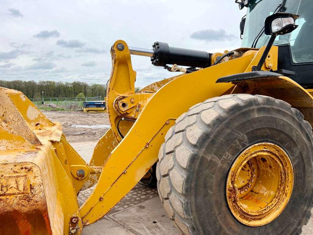 Caterpillar 972K - Central Greasing / Weight System Photo 12