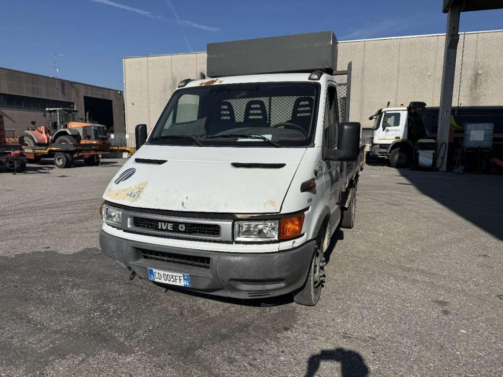 Iveco DAILY 35C9A Photo 2
