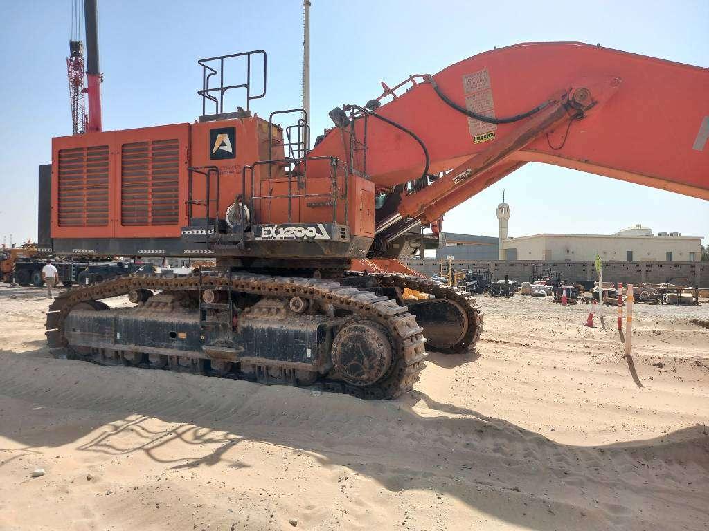 Hitachi EX1200-7 Longreach 28m (Saudi Arabia) Photo 12