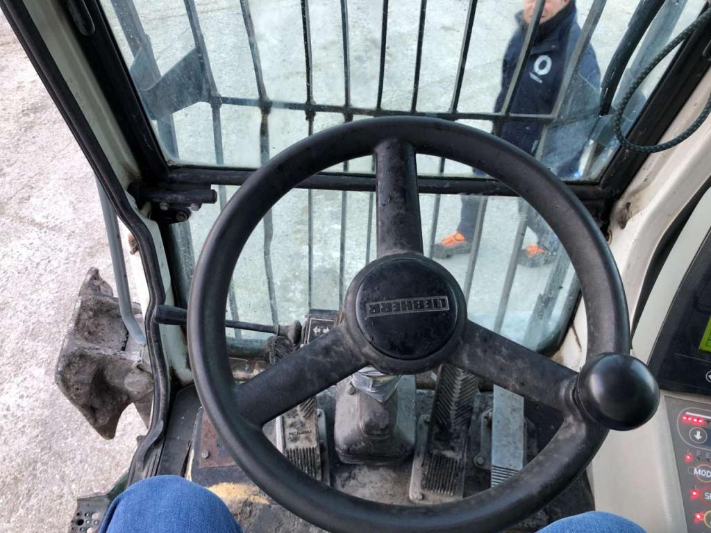 Liebherr A924B Photo 5