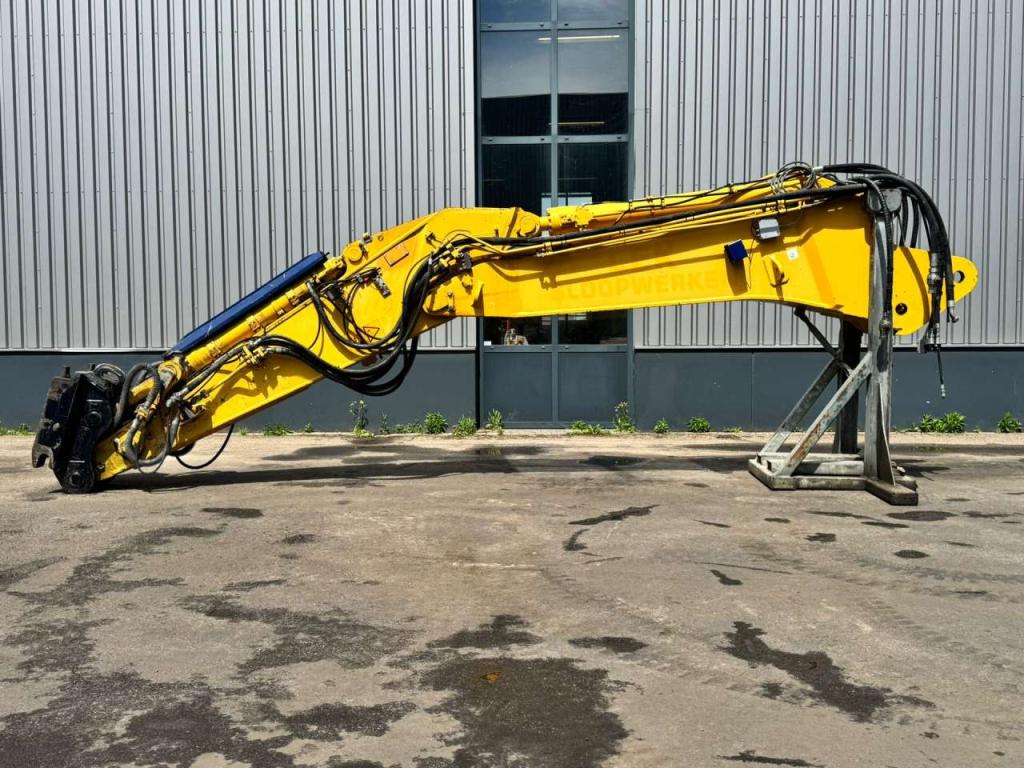 Komatsu PC490HRD-11 Photo 11