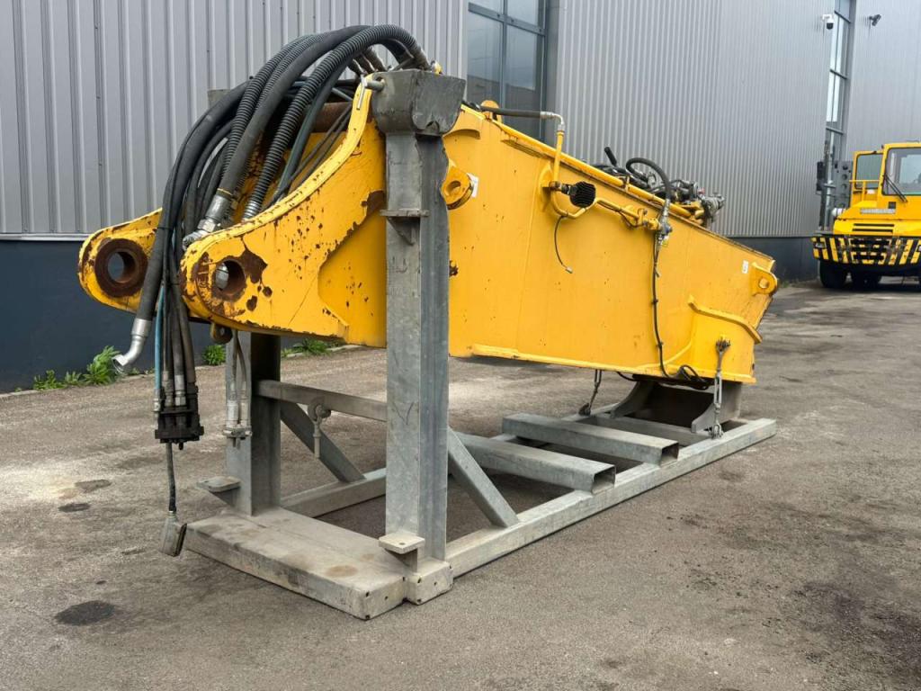 Komatsu PC490HRD-11 Photo 20