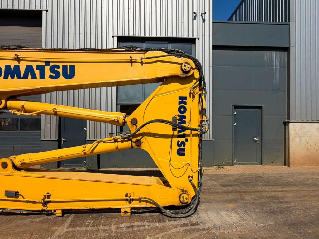 Komatsu PC490HRD-11 Photo 28