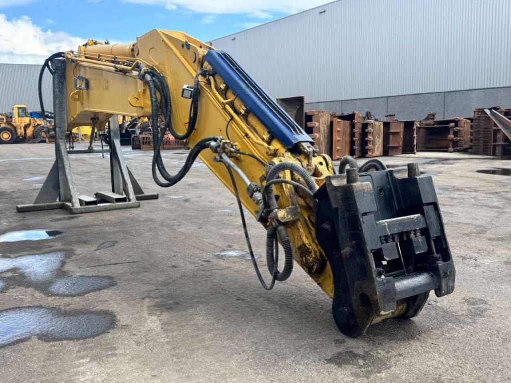 Komatsu PC490HRD-11 Photo 8