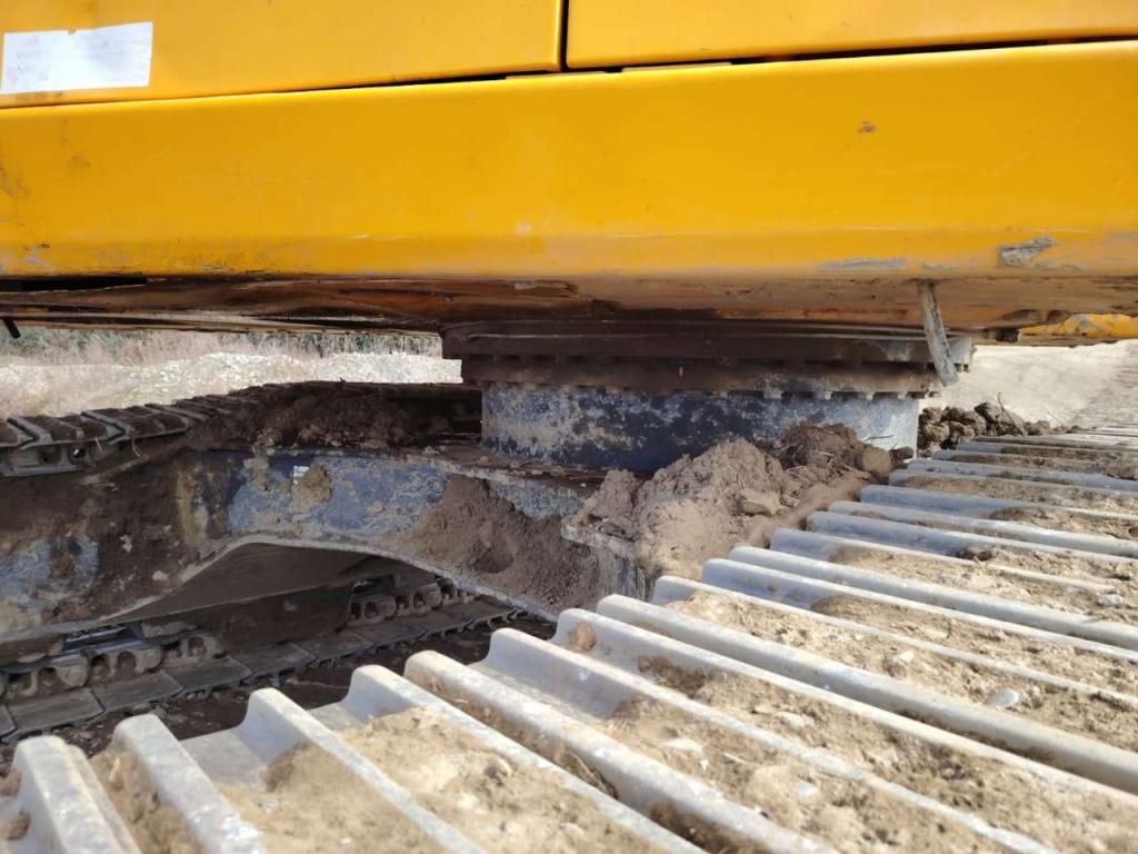 JCB 220X L4F Photo 6