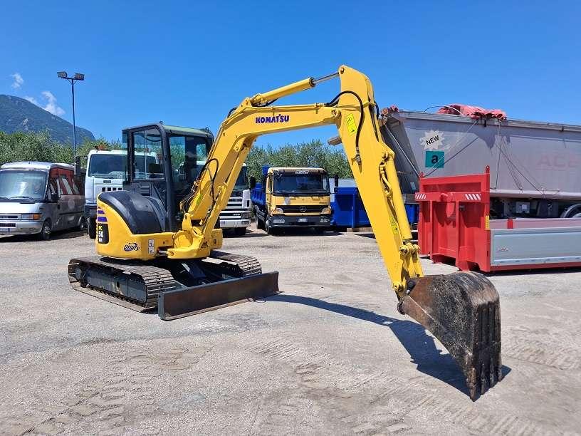 Komatsu PC50MR-2 Photo 1