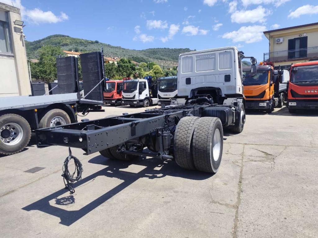 Iveco EUROCARGO CUBE 190-280L Photo 16