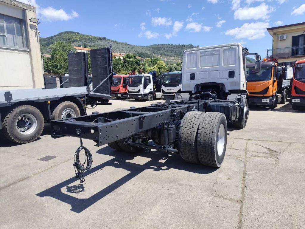 Iveco EUROCARGO CUBE 190-280L Photo 17
