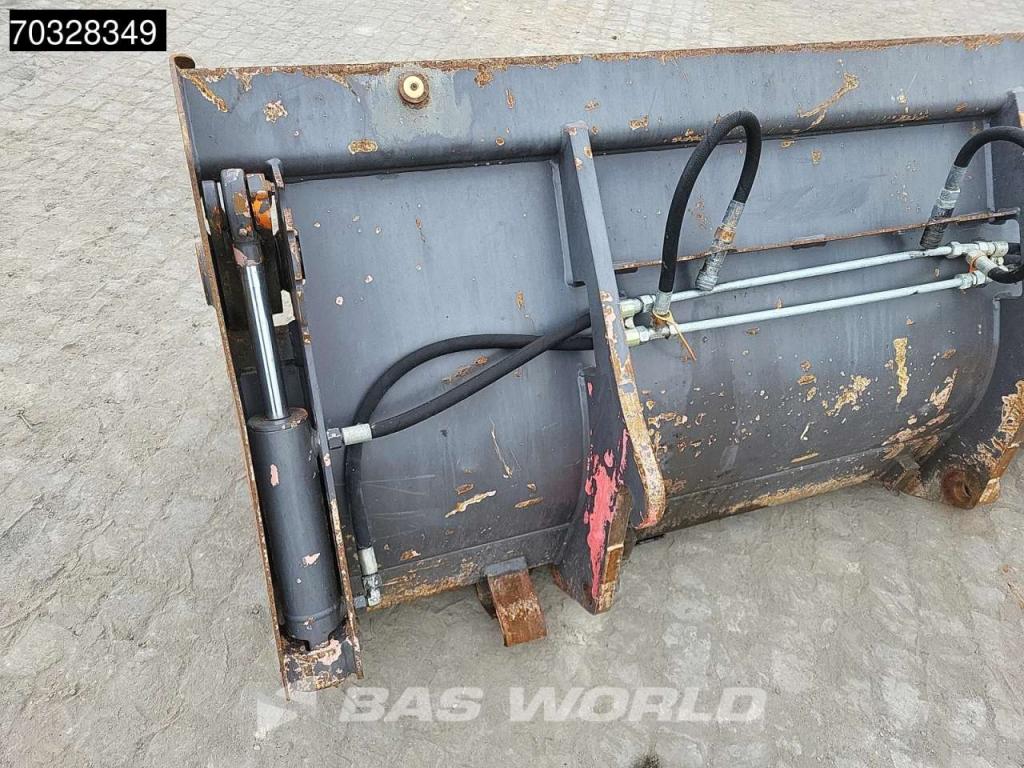 Volvo L30 G Photo 25
