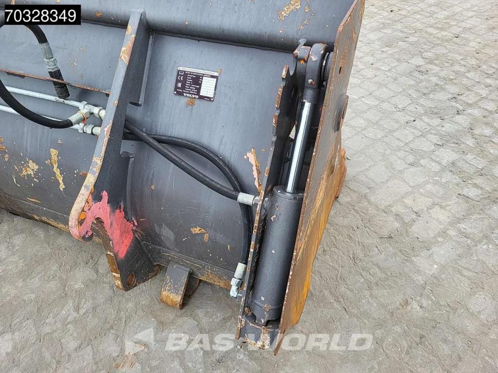 Volvo L30 G Photo 26