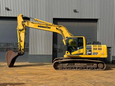 Komatsu PC240LC-10 en vente par Big Machinery