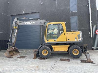 Volvo EW 140 B en vente par Machinery Resale