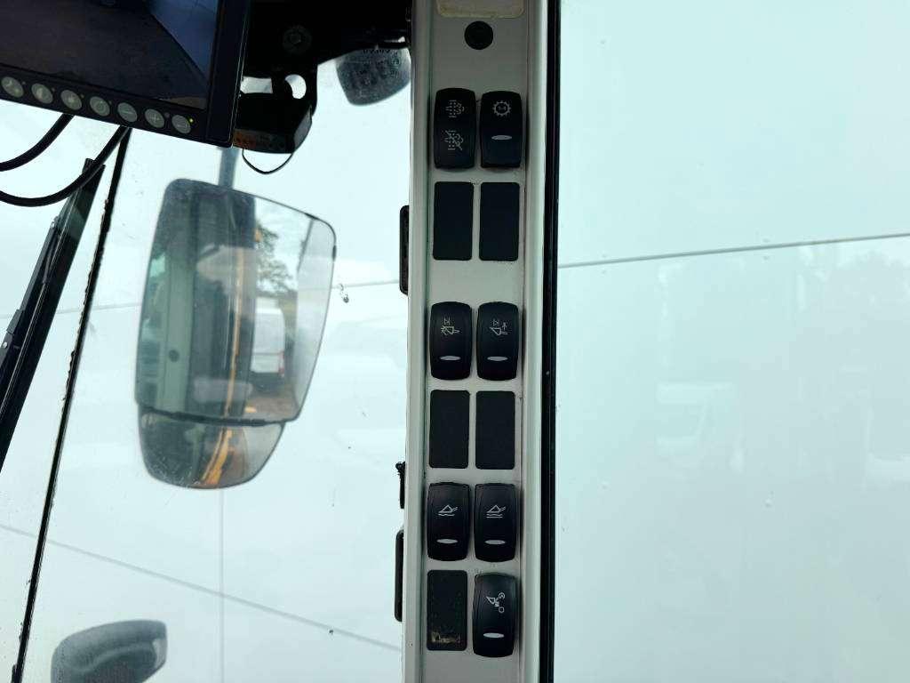 Volvo L90H - 3rd Function / Quick Coupler Photo 14