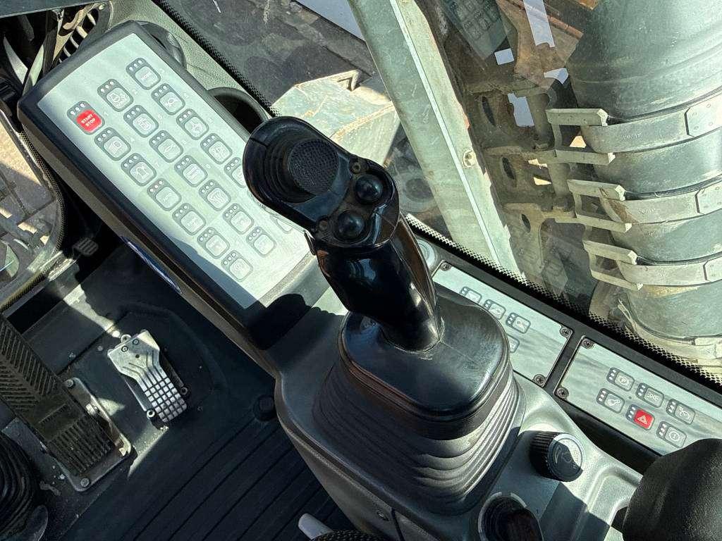 Liebherr LH22 Litronic - Automatic Greasing / Tilting Cab Photo 12