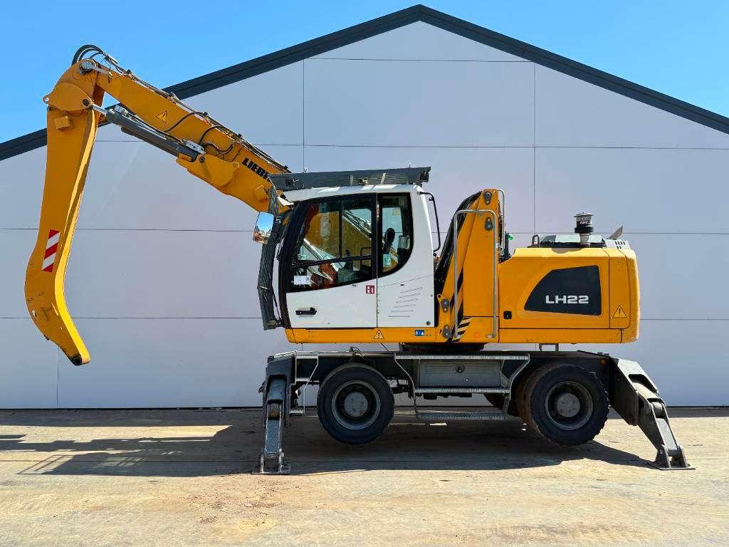 Liebherr LH22 Litronic - Automatic Greasing / Tilting Cab Photo 2