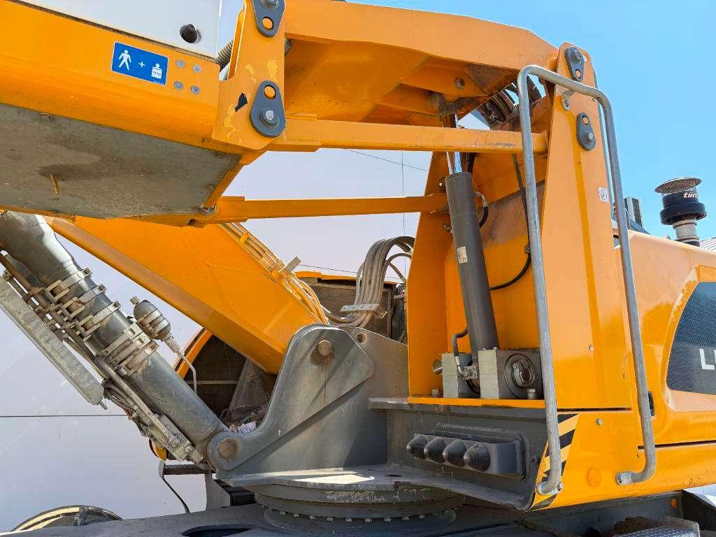 Liebherr LH22 Litronic - Automatic Greasing / Tilting Cab Photo 28