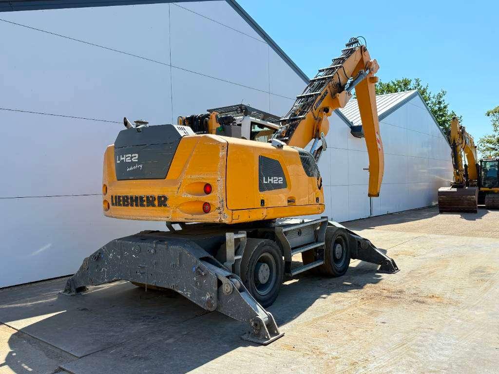 Liebherr LH22 Litronic - Automatic Greasing / Tilting Cab Photo 6