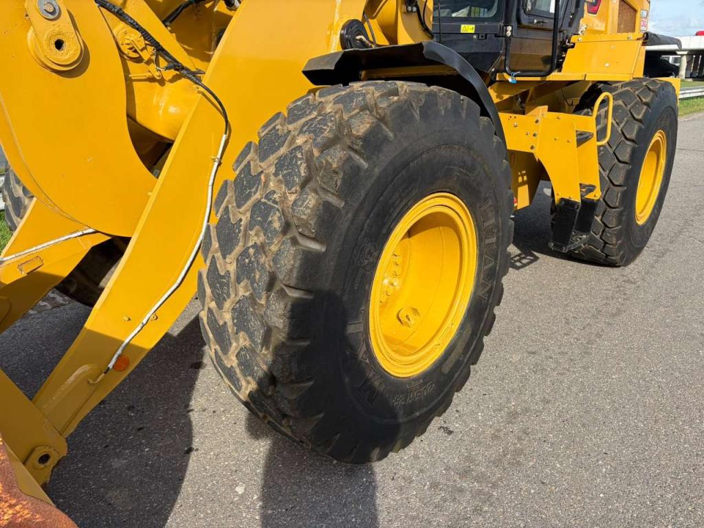 Caterpillar 930M Photo 10