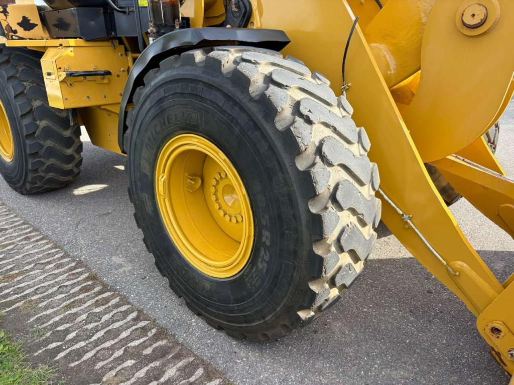 Caterpillar 930M Photo 12