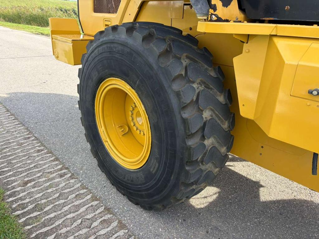Caterpillar 930M Photo 13