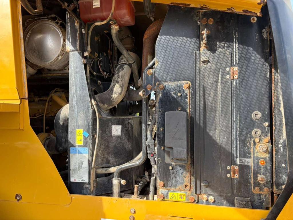 Caterpillar 930M Photo 28