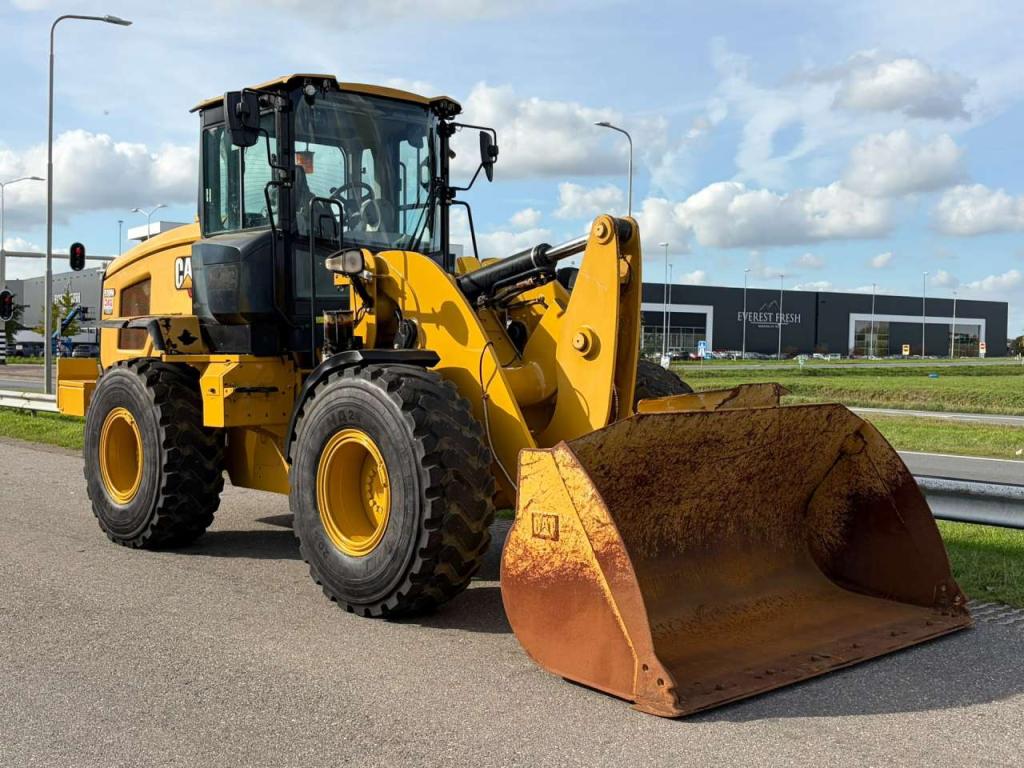 Caterpillar 930M Photo 7