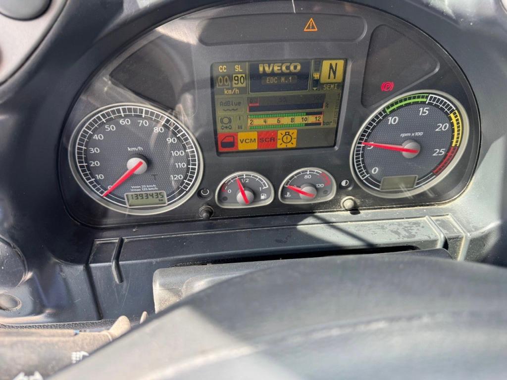 Iveco STRALIS 560 Photo 17