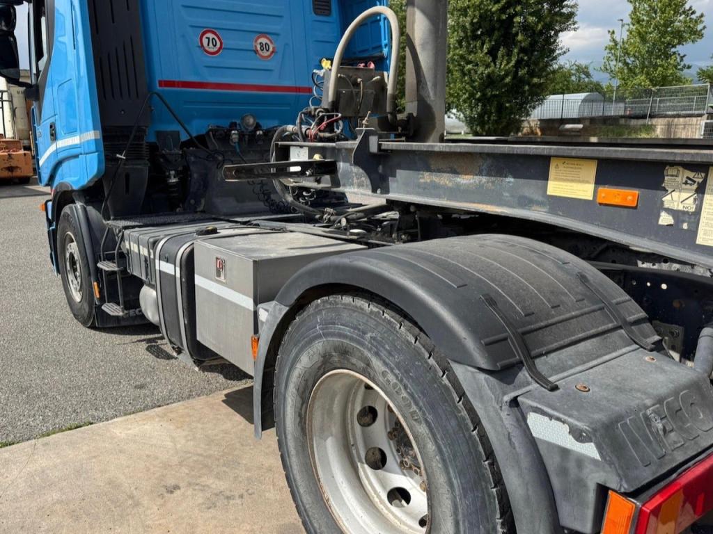 Iveco STRALIS 560 Photo 6