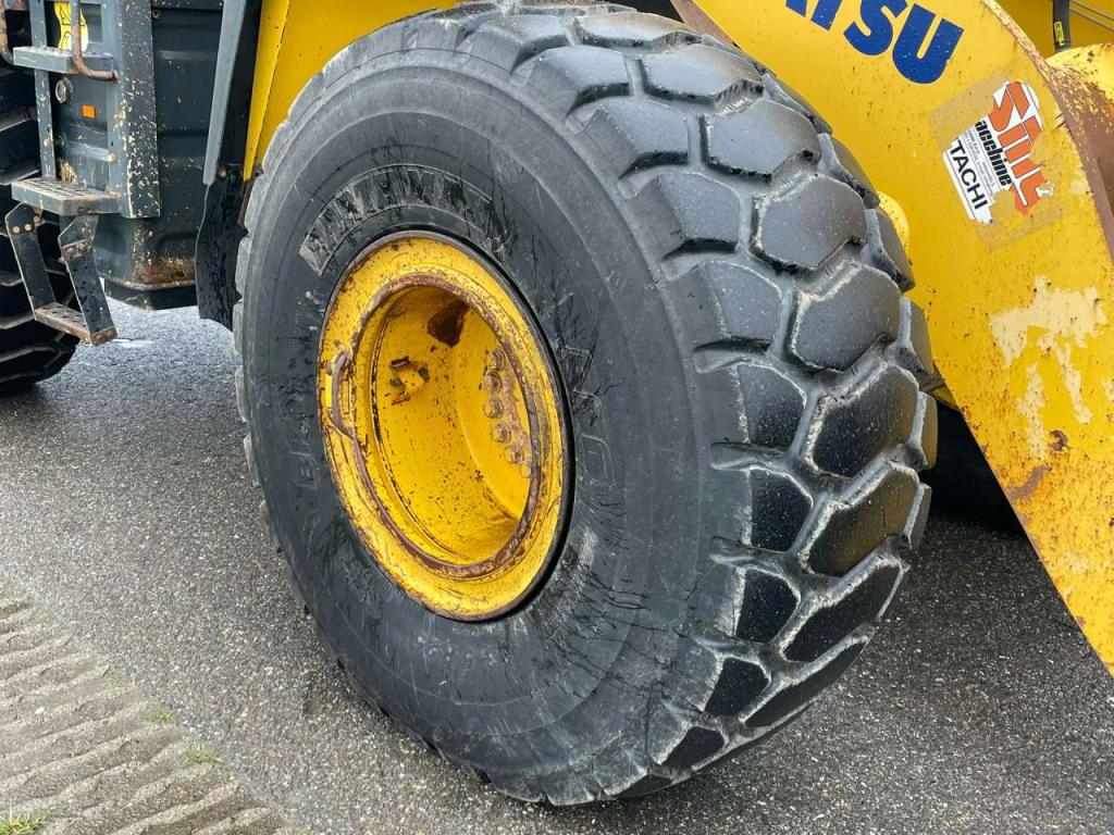 Komatsu WA380-5H Photo 20