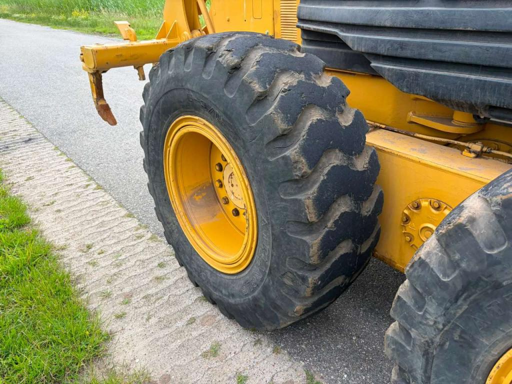 Caterpillar 140H Photo 15