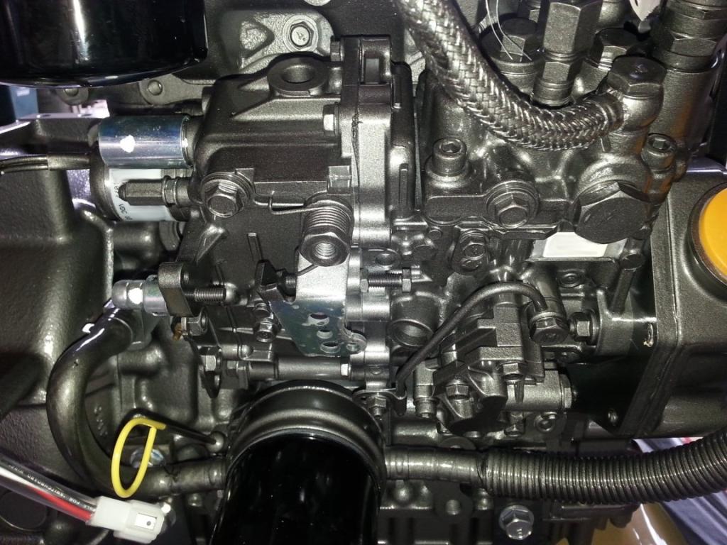 Yanmar 3TNV82A Photo 3