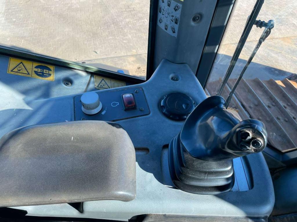 Liebherr PR736LGP Photo 21