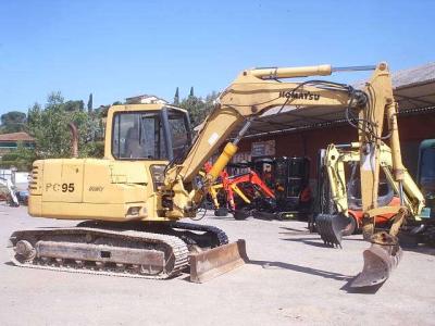 Komatsu PC95R Photo 1