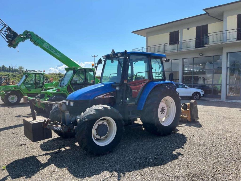 New Holland TL100 Photo 2