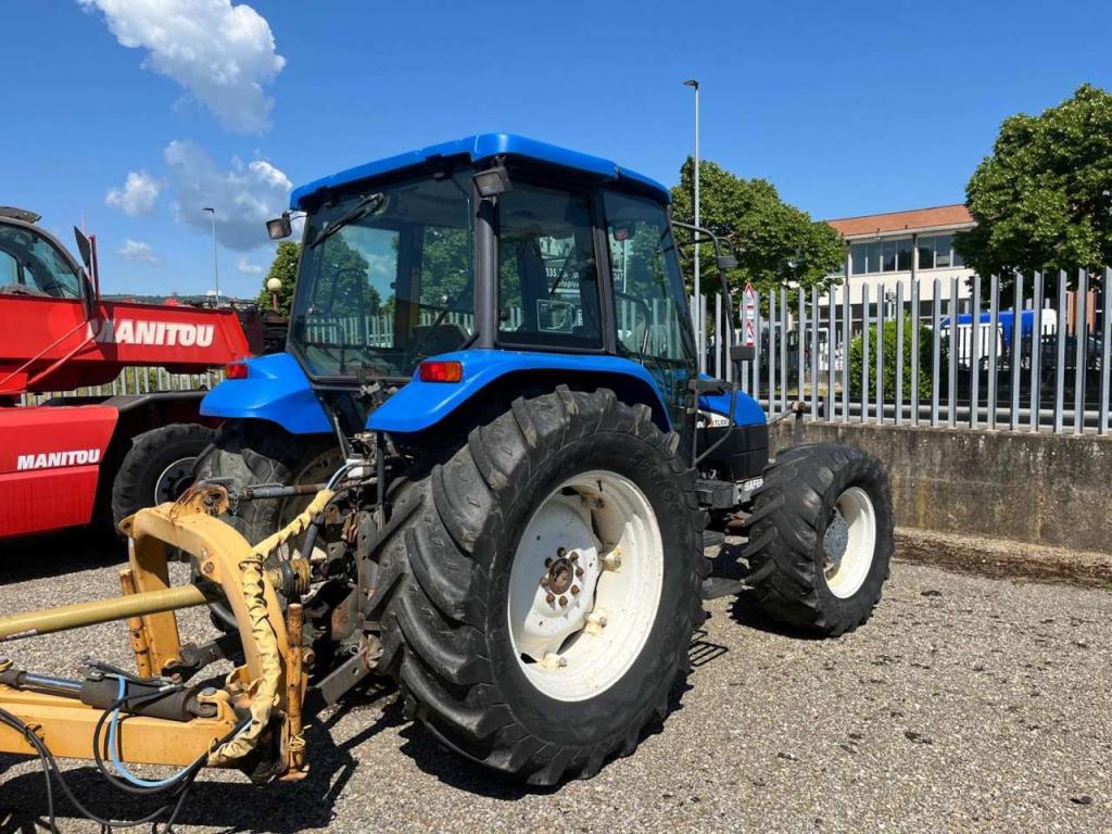 New Holland TL100 Photo 3